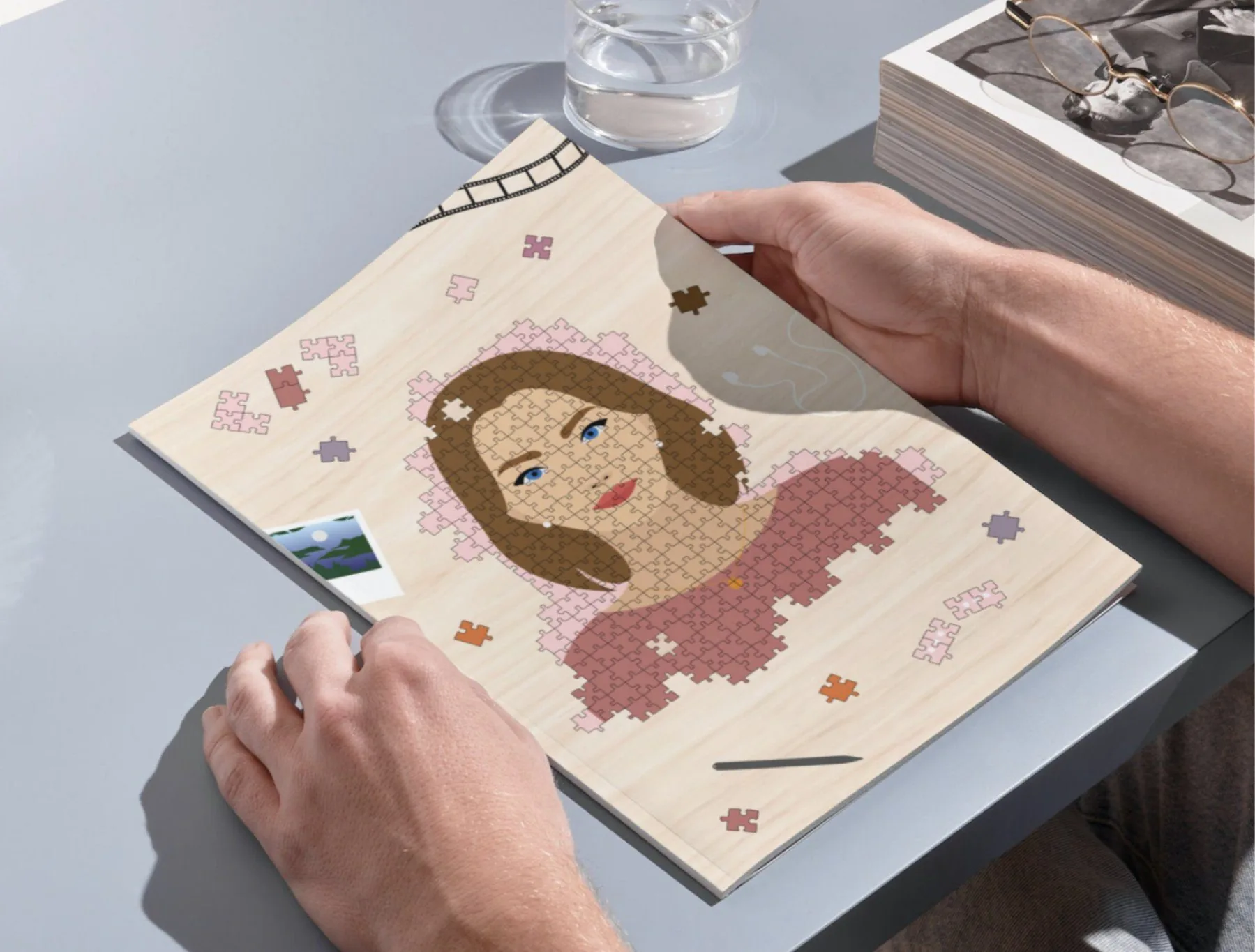 Mockup de l'illustration MMI présentée sur un carnet en bois tenu à la main